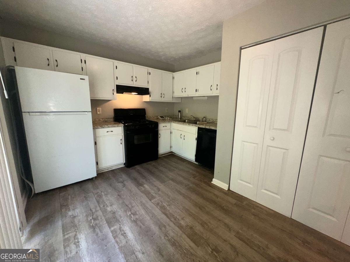 358 Pin Oak Court Marietta - Photo 9