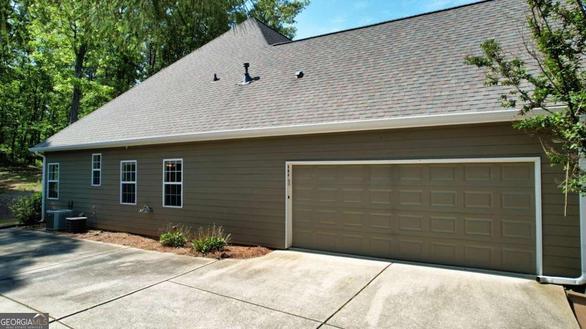 305 BLAKE Drive Canton - Photo 7