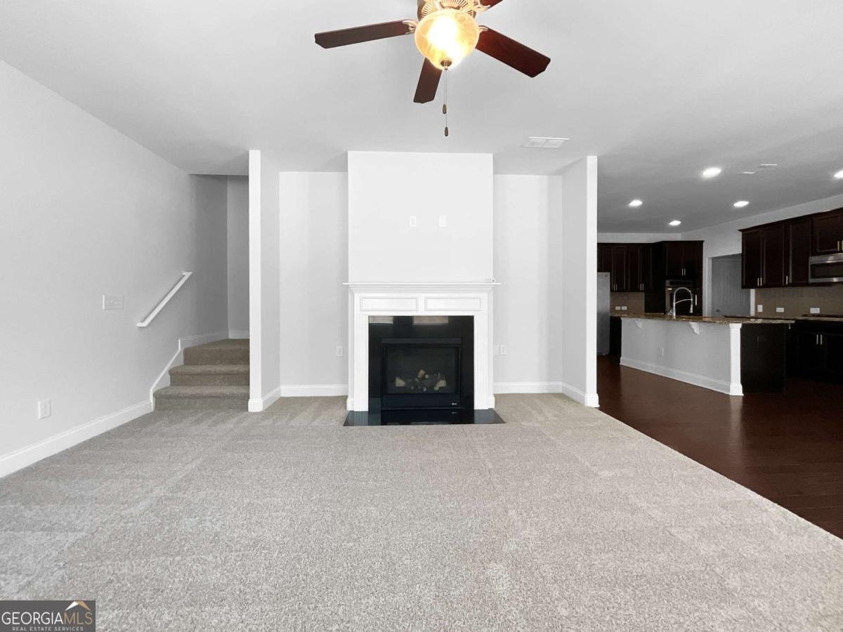 335 Farm Manor Court Lawrenceville - Photo 8