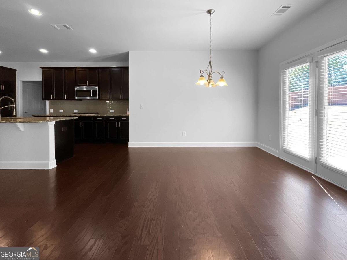 335 Farm Manor Court Lawrenceville - Photo 9