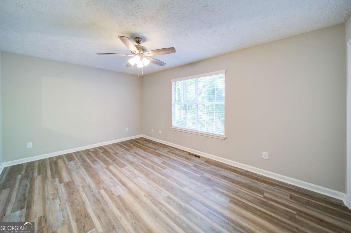 6020 Lakeside Court Gainesville - Photo 15
