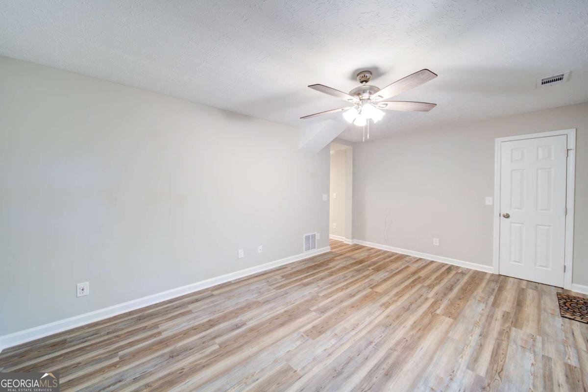 6020 Lakeside Court Gainesville - Photo 24
