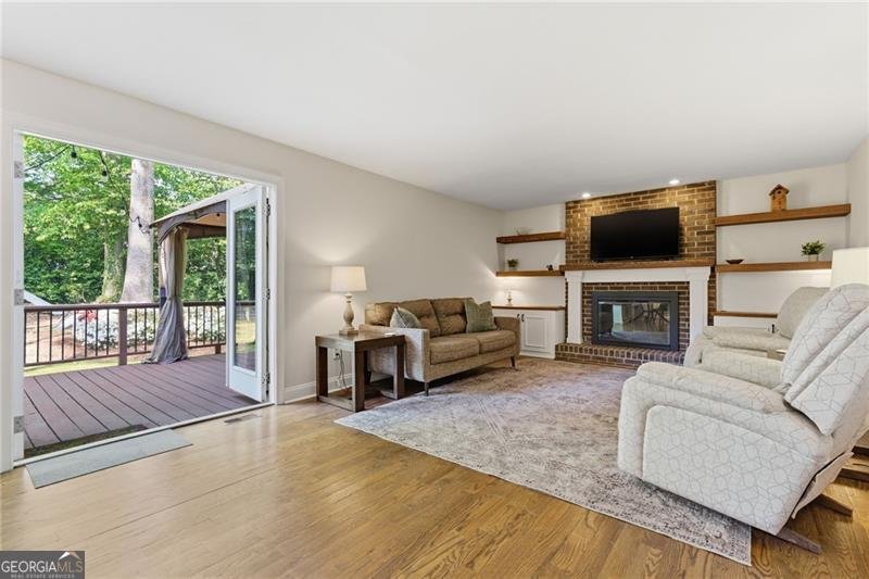 2731 Georgian Court Marietta - Photo 11