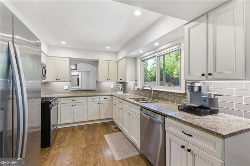 2731 Georgian Court Marietta - Photo 8