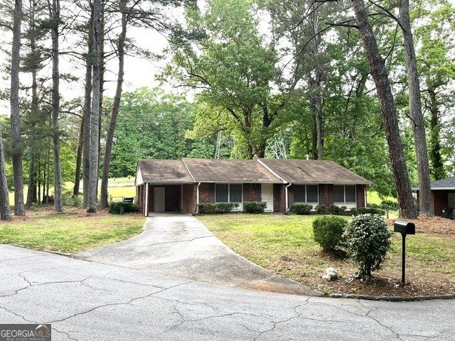 3201 Beech Drive East Point - Photo 1