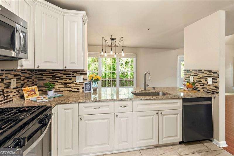 1425 Rosewood Creek Drive Marietta - Photo 11