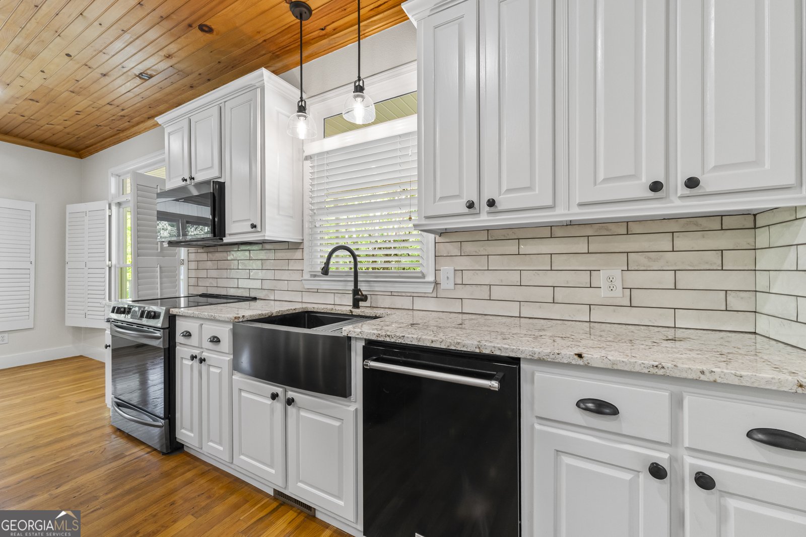 920 Yeoman Lake Road Clarkesville - Photo 27