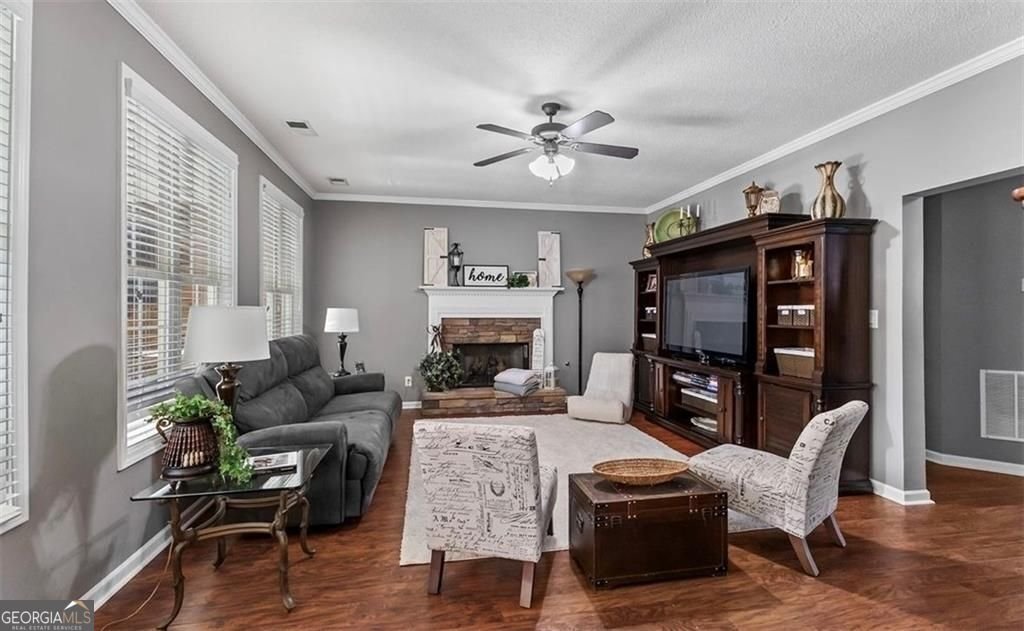 310 Persimmon Drive Sharpsburg - Photo 10