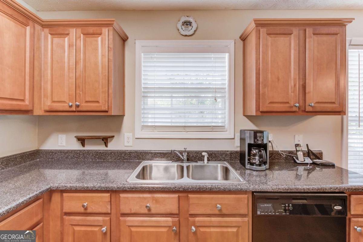 5614 Ashmoore Court Flowery Branch - Photo 12