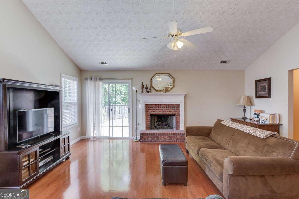 5614 Ashmoore Court Flowery Branch - Photo 14