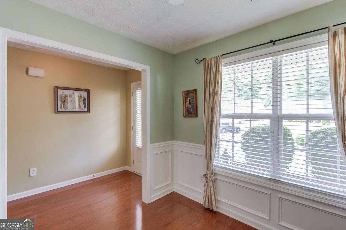 5614 Ashmoore Court Flowery Branch - Photo 9