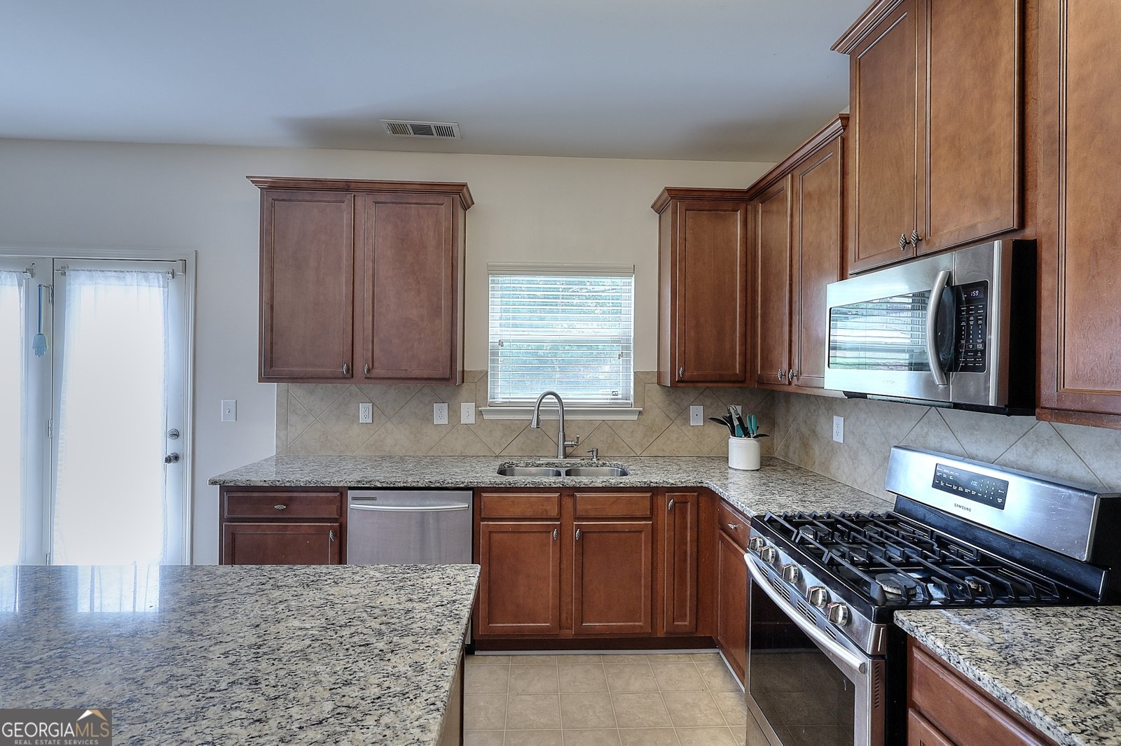 1398 Scenic Pines Drive Lawrenceville - Photo 8