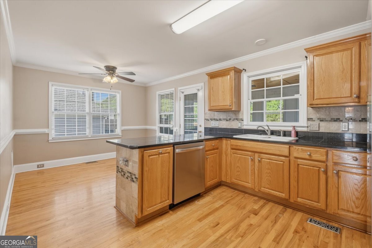 17 Colonial Circle Cartersville - Photo 13