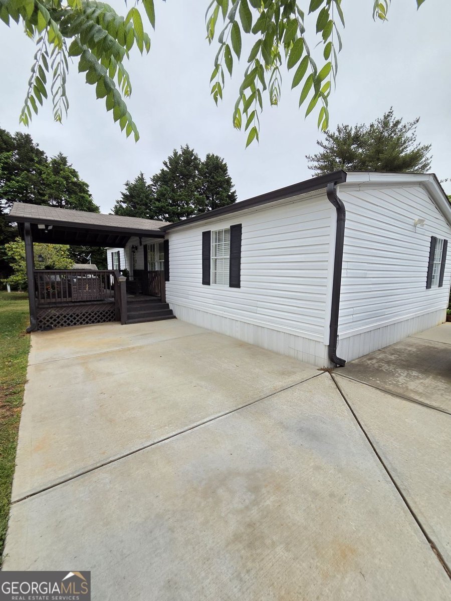 4855 Peachtree Drive Buford - Photo 1