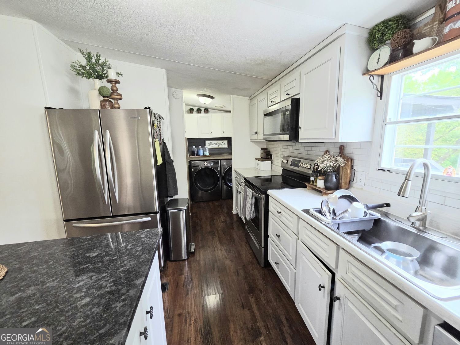 4855 Peachtree Drive Buford - Photo 10