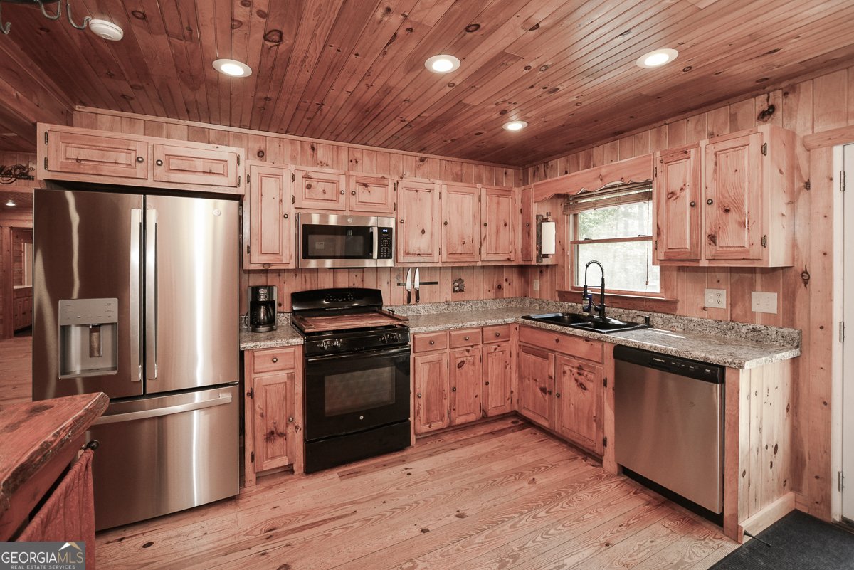 303 Pine Lane Mineral Bluff - Photo 18