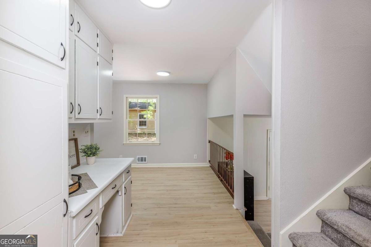 383 Ben Avenue Lilburn - Photo 10