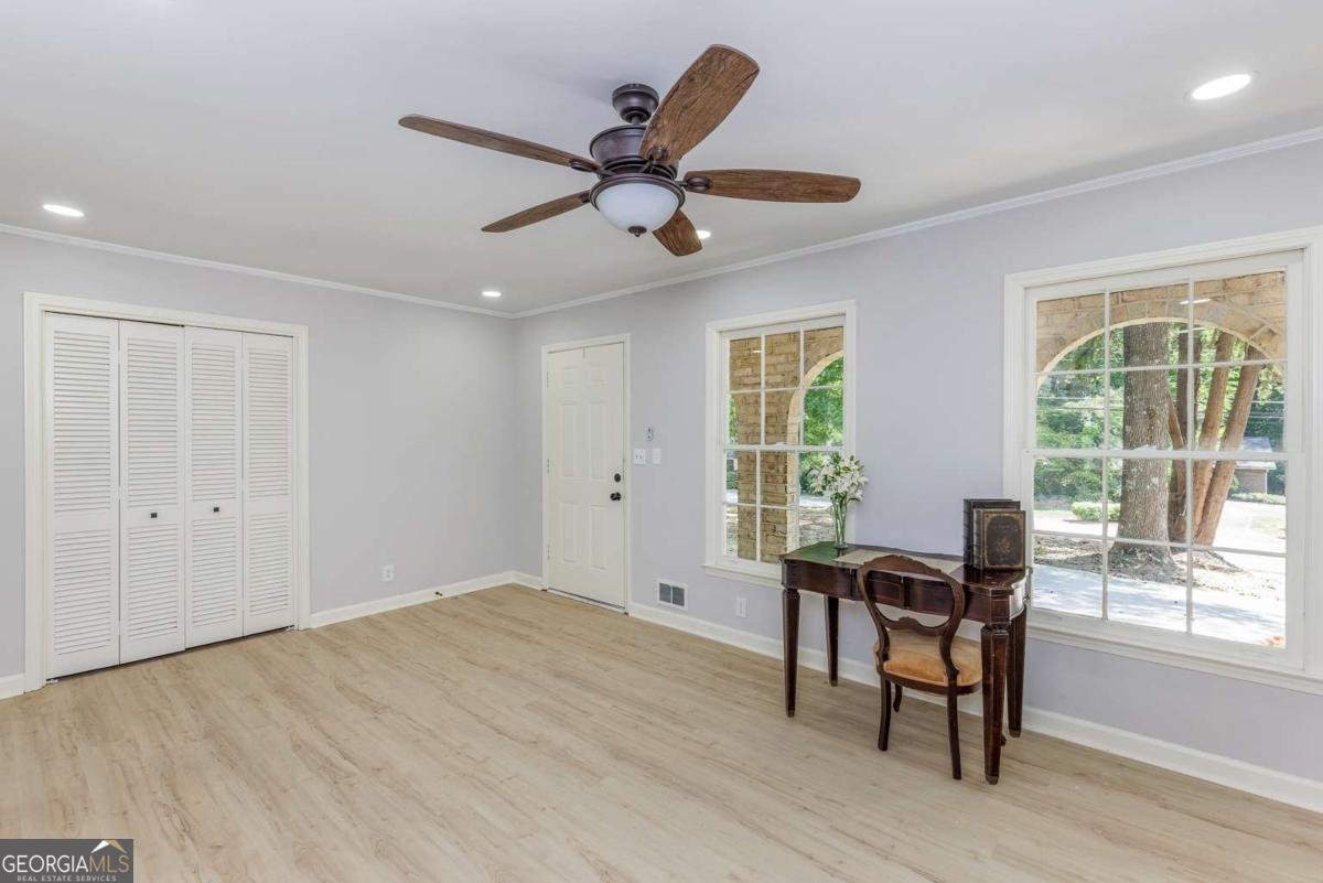 383 Ben Avenue Lilburn - Photo 6