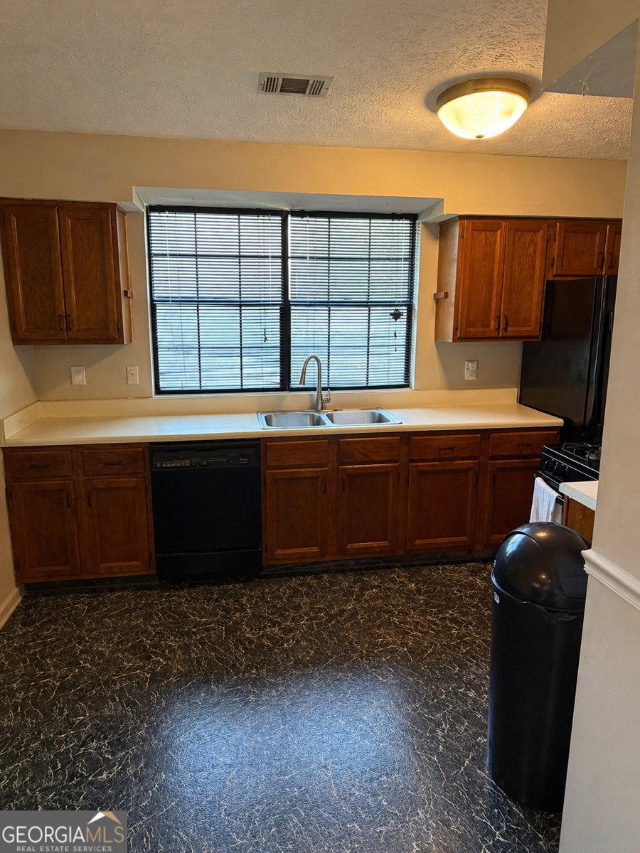 279 Blue Heron Drive Jonesboro - Photo 7