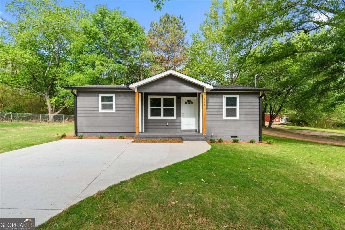 315 Bledsoe Street Carrollton - Photo 1