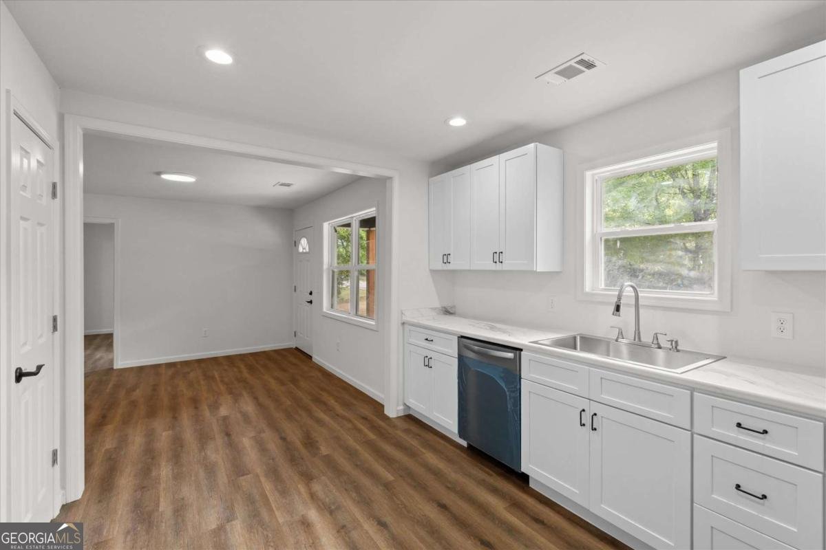 315 Bledsoe Street Carrollton - Photo 6