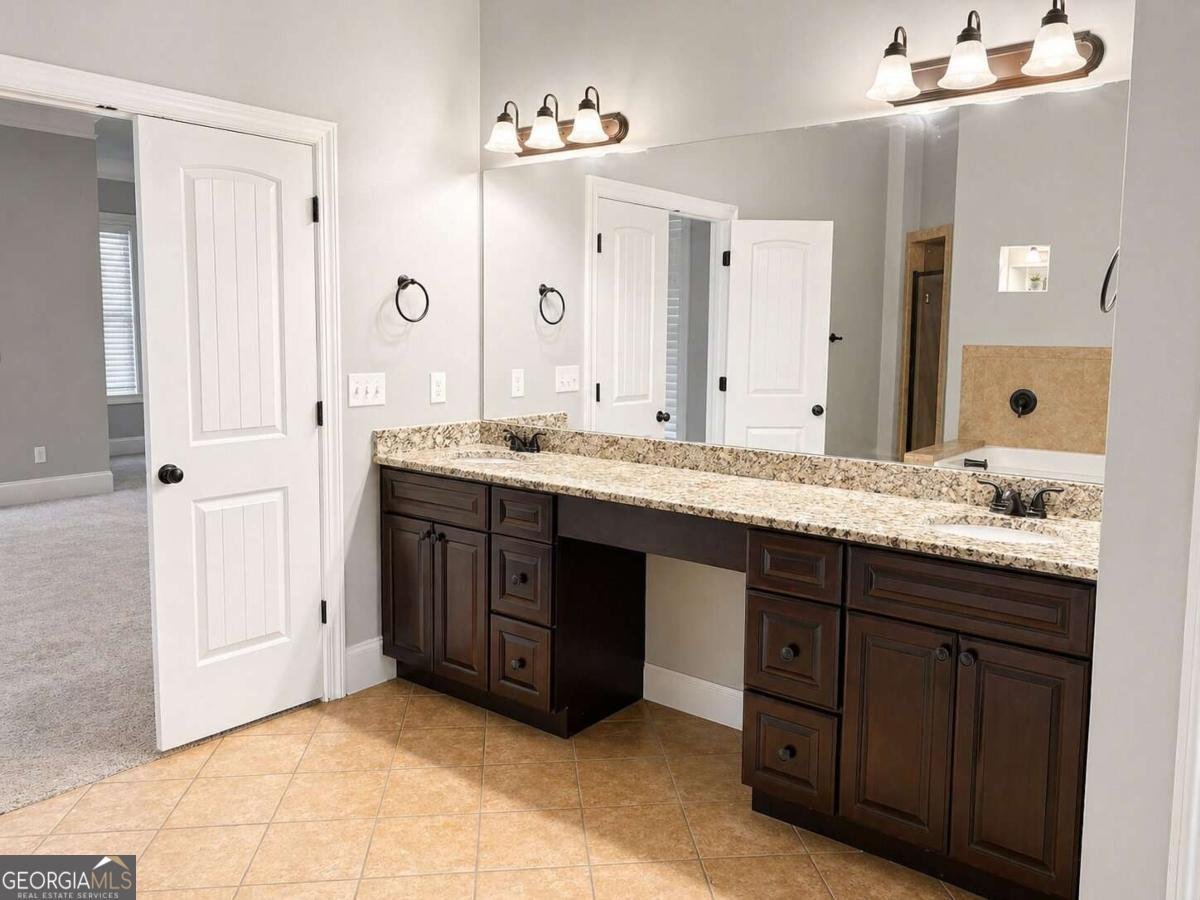 125 Trustin Lake Drive Fayetteville - Photo 6