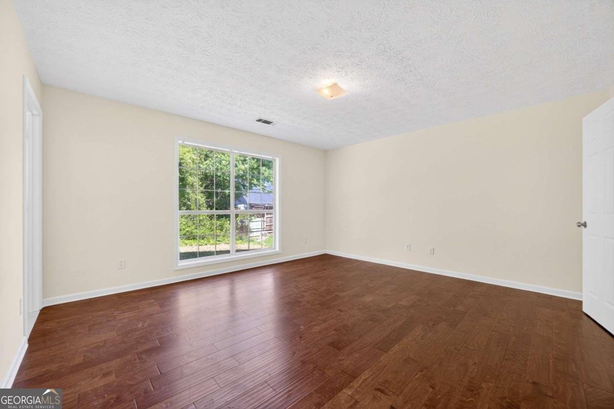 2915 Camelot Woods Drive Lawrenceville - Photo 11