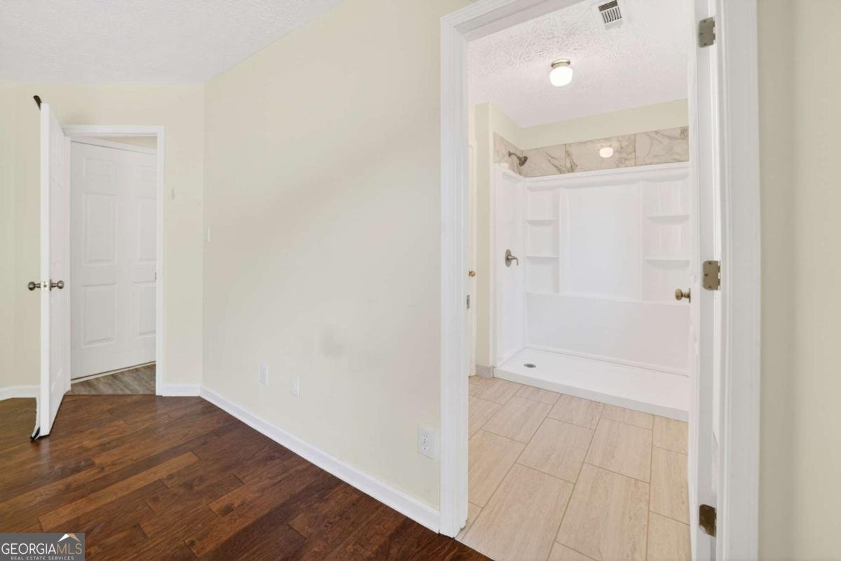 2915 Camelot Woods Drive Lawrenceville - Photo 12