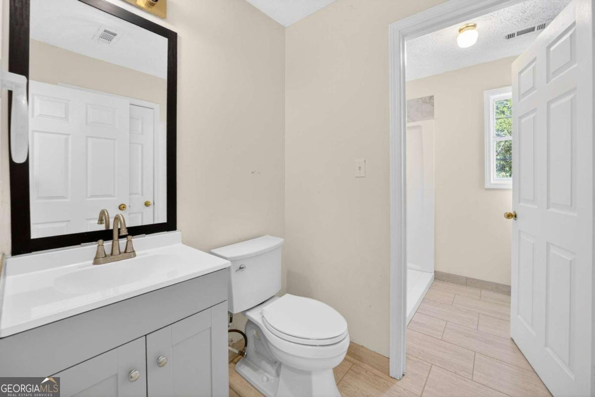 2915 Camelot Woods Drive Lawrenceville - Photo 14