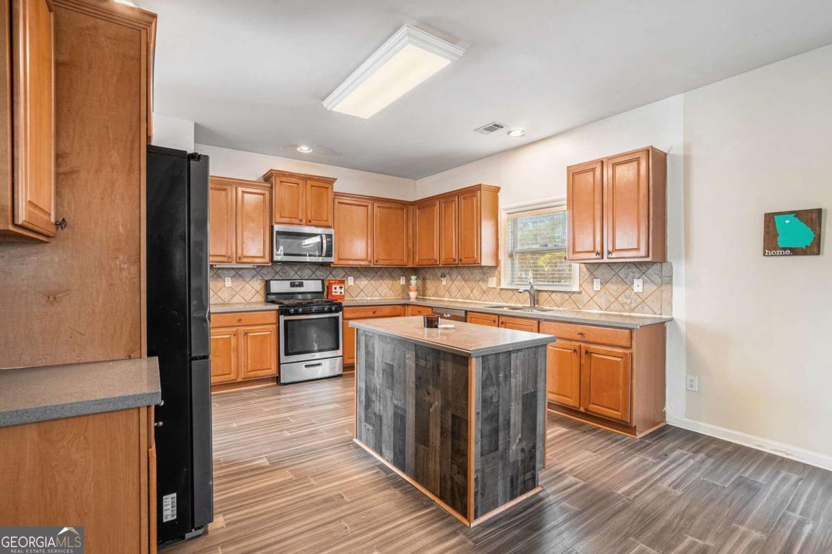 3745 PARK HILL Circle Loganville - Photo 13