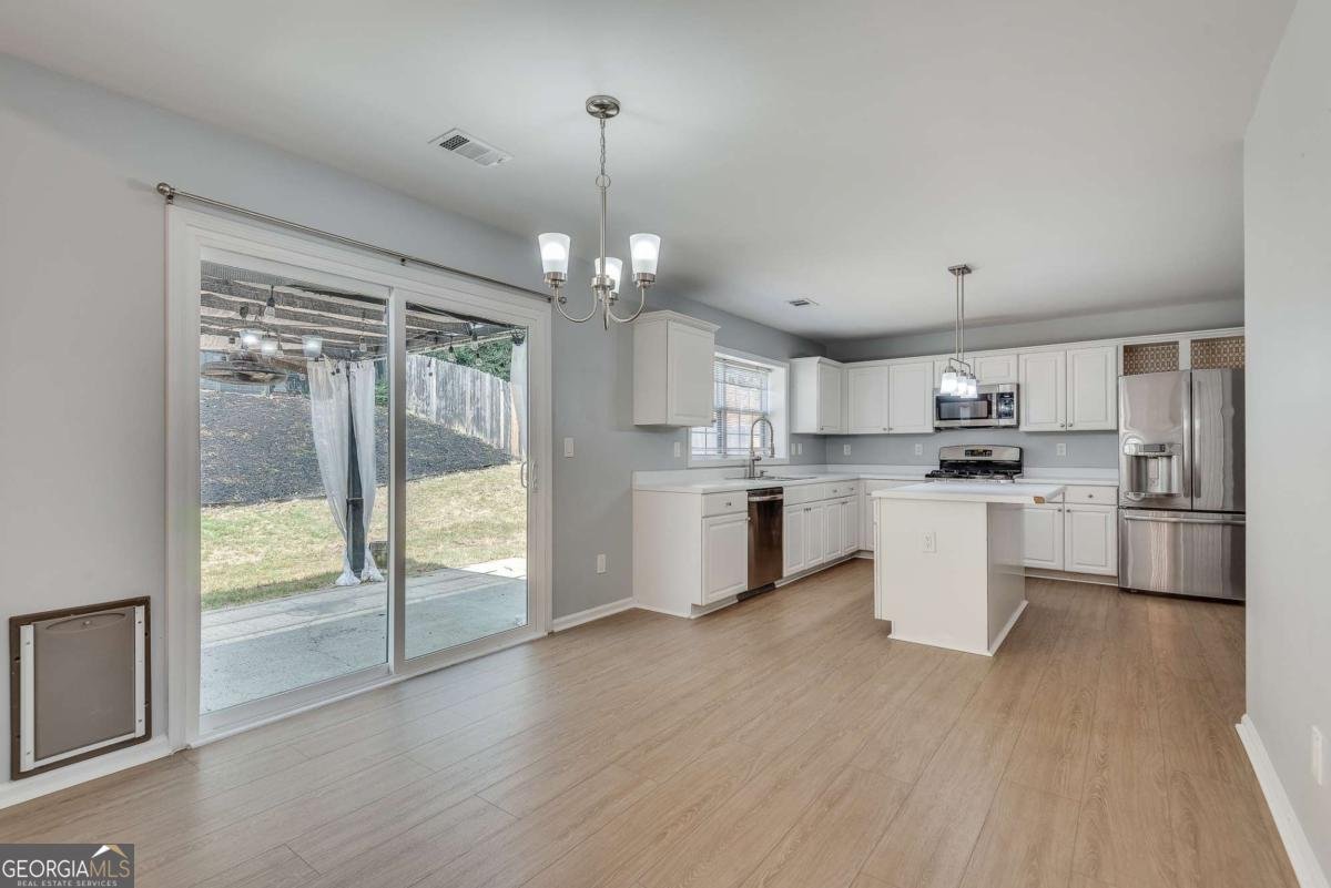 395 Waddington Trail Johns Creek - Photo 9