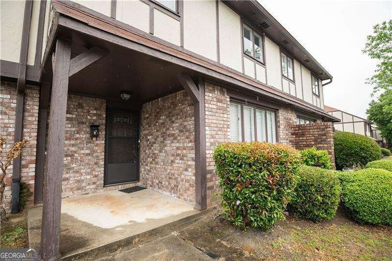 1196 Ashborough Drive Marietta - Photo 1