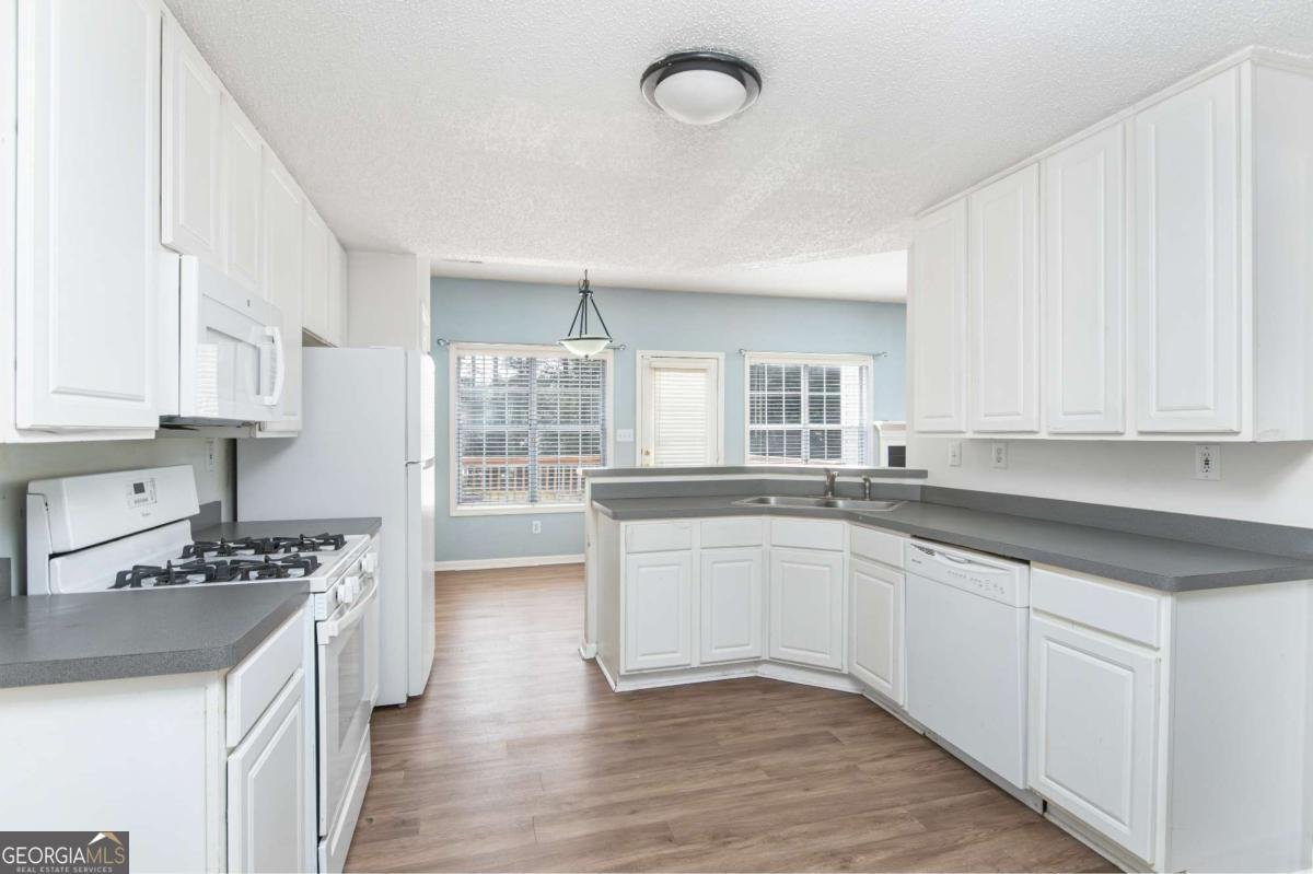 6635 Wellesley Drive Riverdale - Photo 11