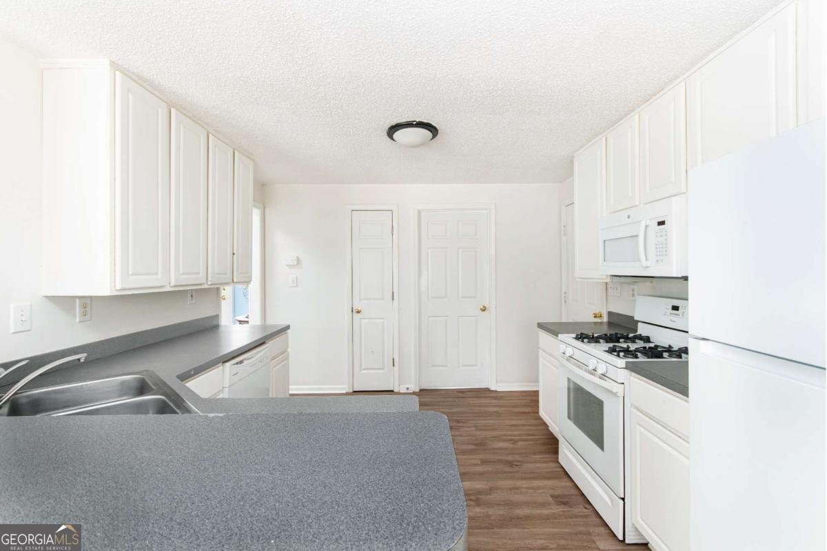 6635 Wellesley Drive Riverdale - Photo 12