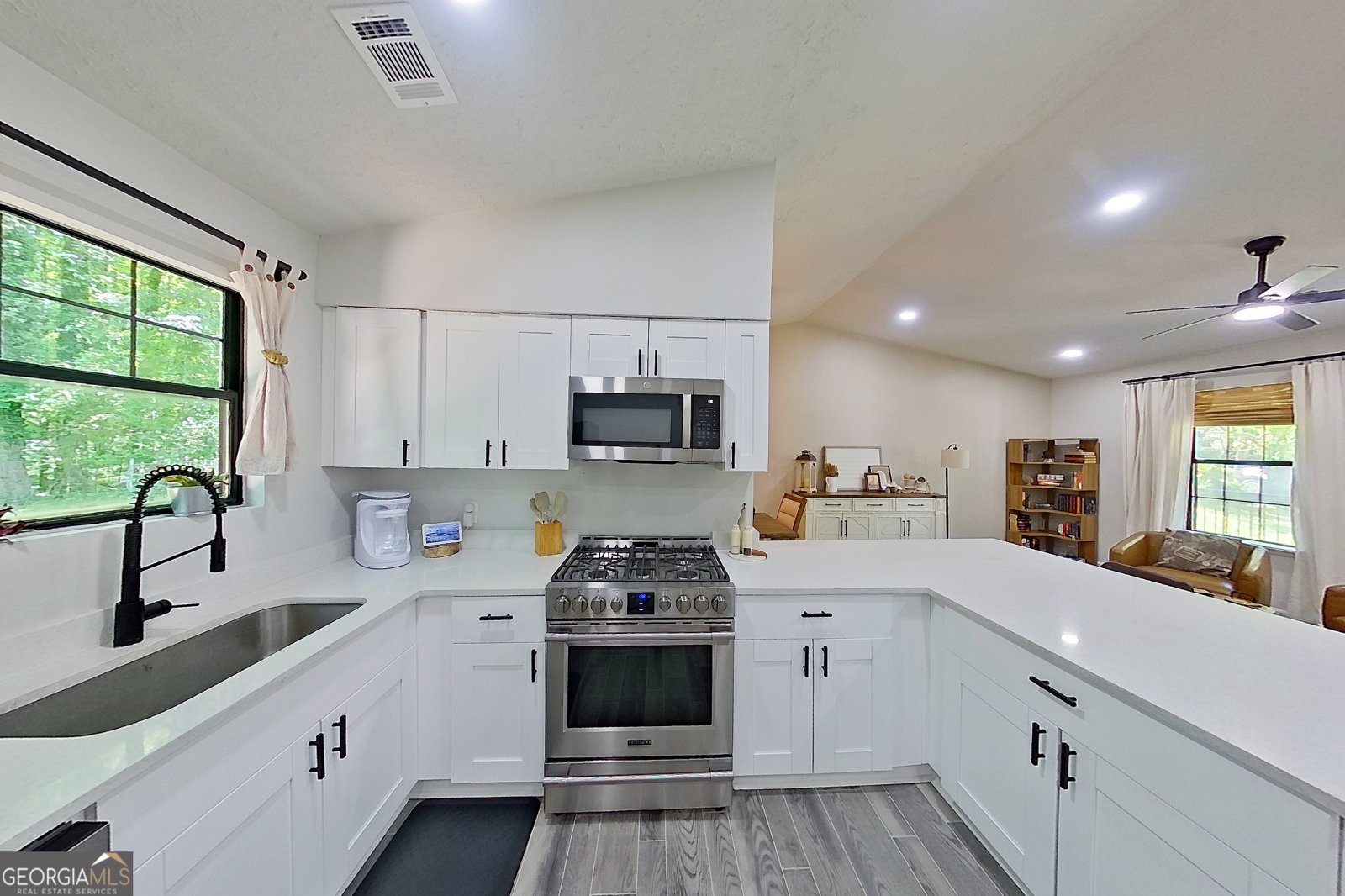 5438 Martins Crossing Road Stone Mountain - Photo 11