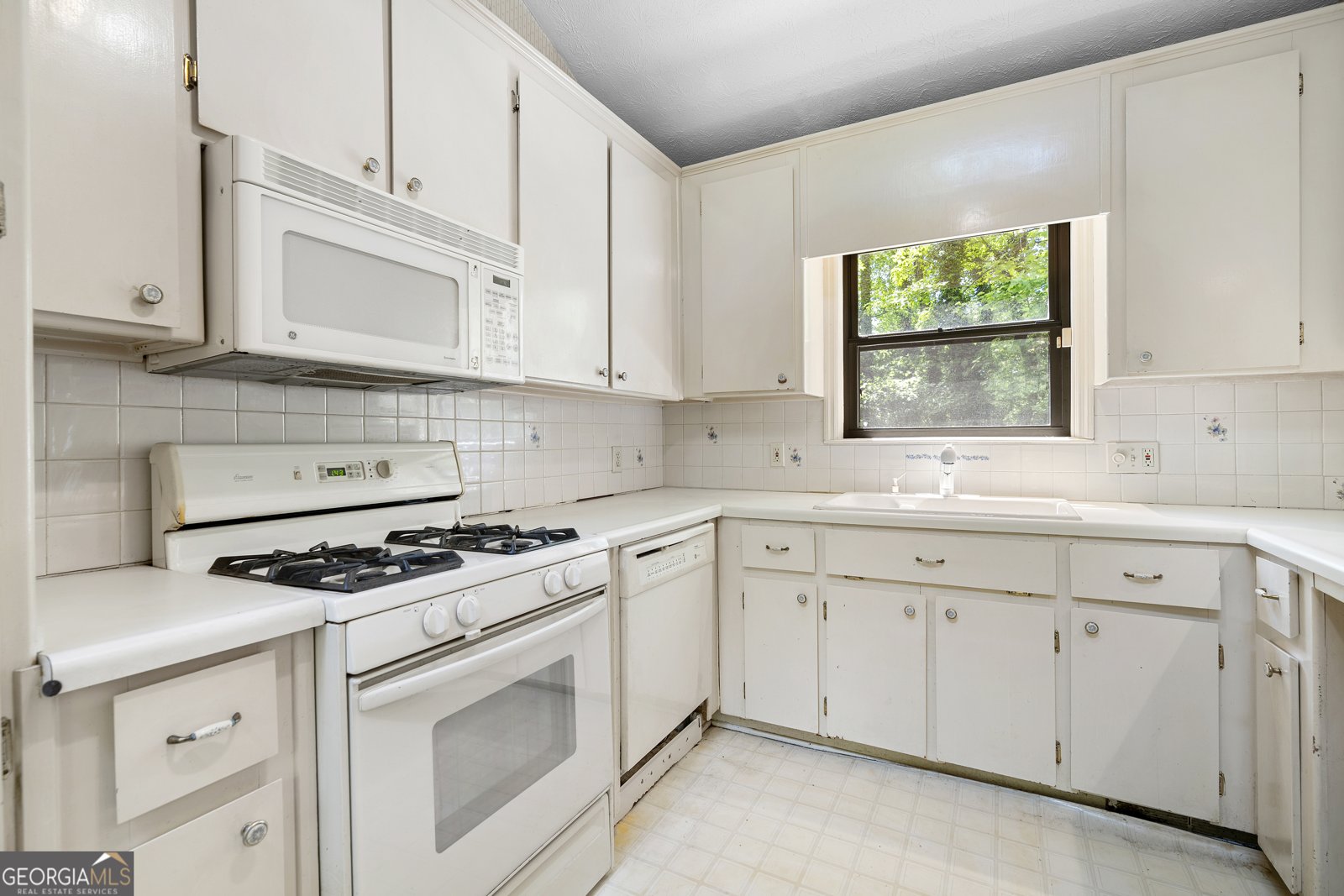 4557 Patrick Drive Kennesaw - Photo 9