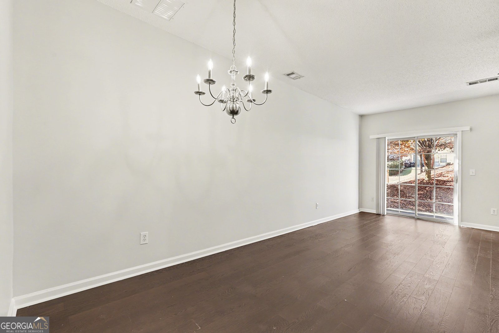 2414 Heritage Park Circle Kennesaw - Photo 6
