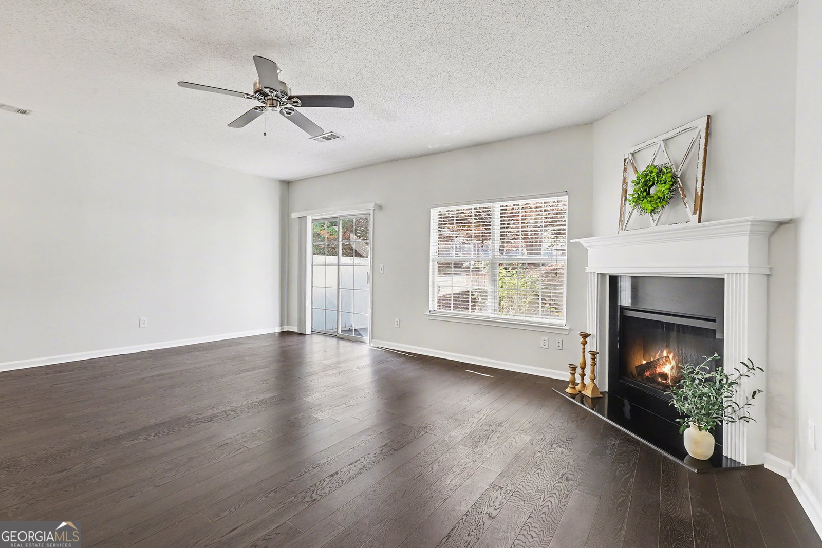 2414 Heritage Park Circle Kennesaw - Photo 8