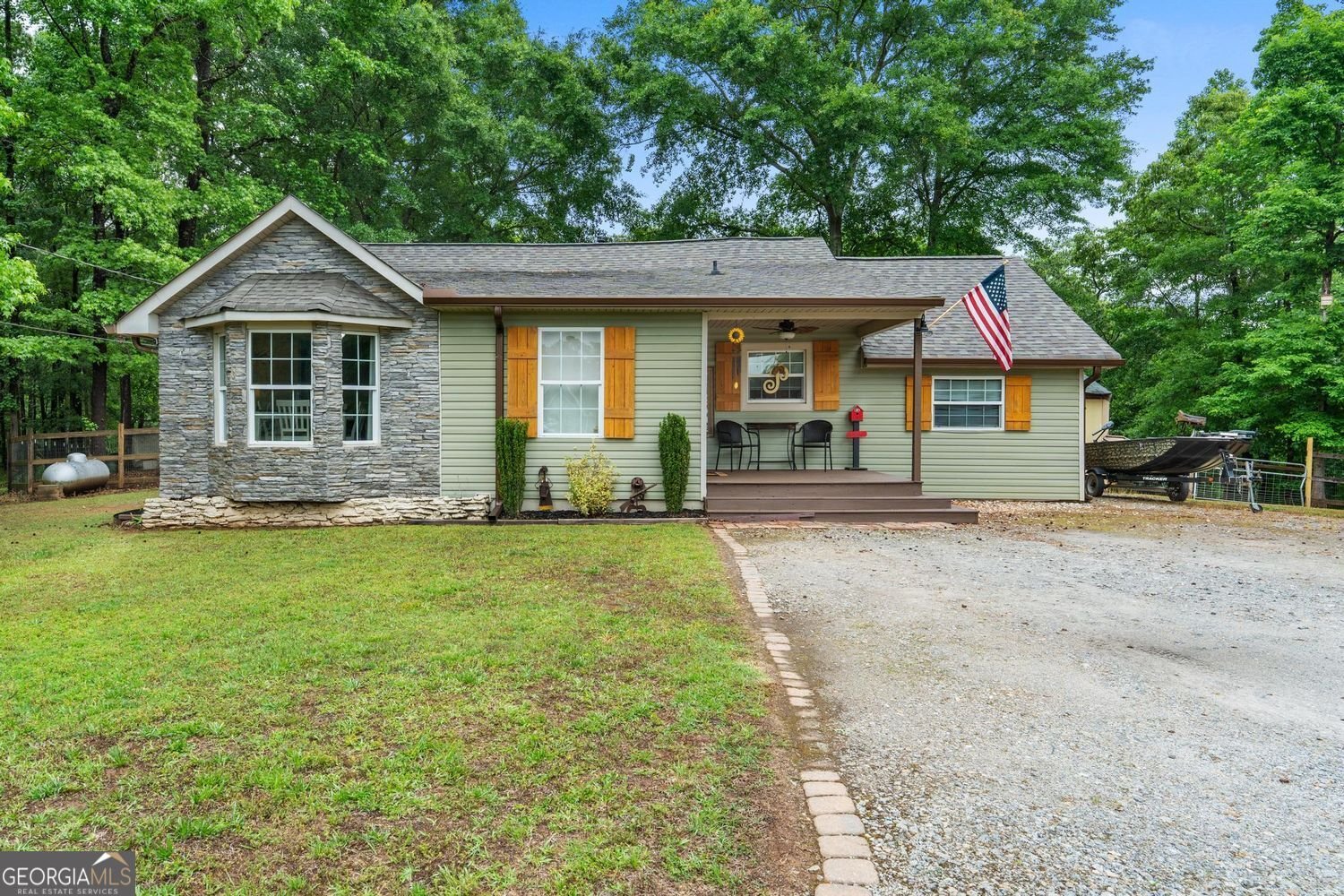 895 Laney Road Locust Grove - Photo 1