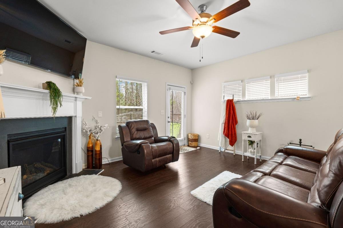 1053 Shadow Glen Drive Fairburn - Photo 16