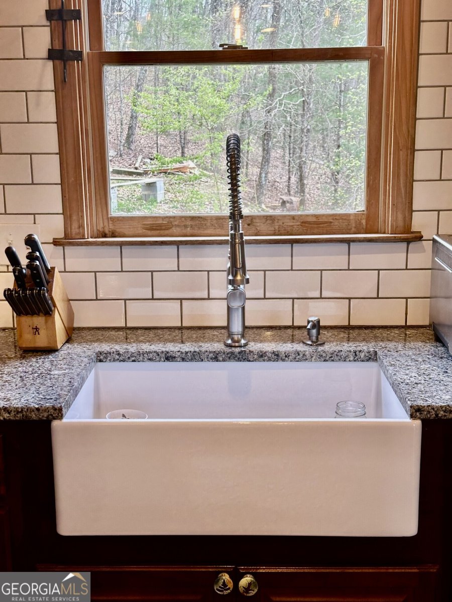 560 Amicalola Woods Road Dawsonville - Photo 9