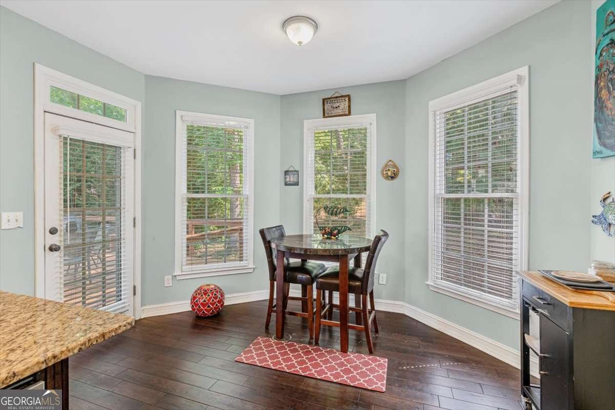 6915 Glen Cove Lane Stone Mountain - Photo 7