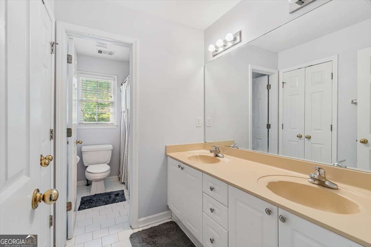 6915 Glen Cove Lane Stone Mountain - Photo 9