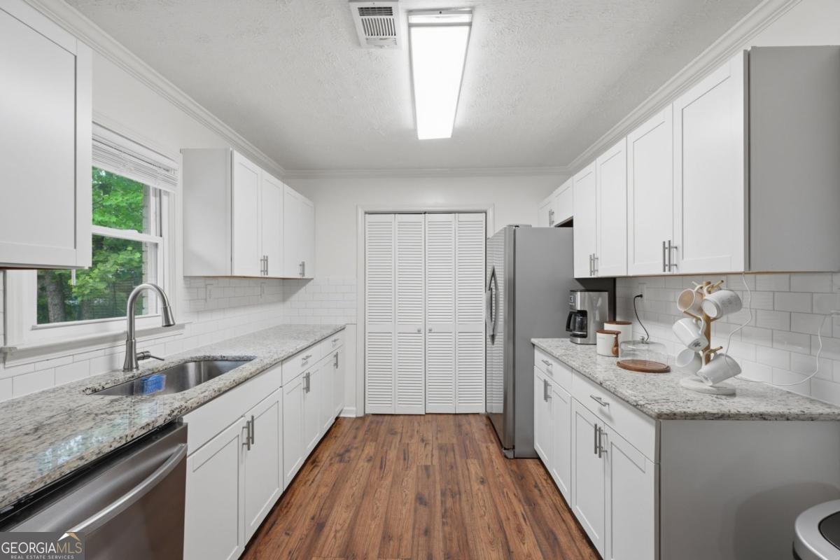 405 Barbara Lane Carrollton - Photo 10
