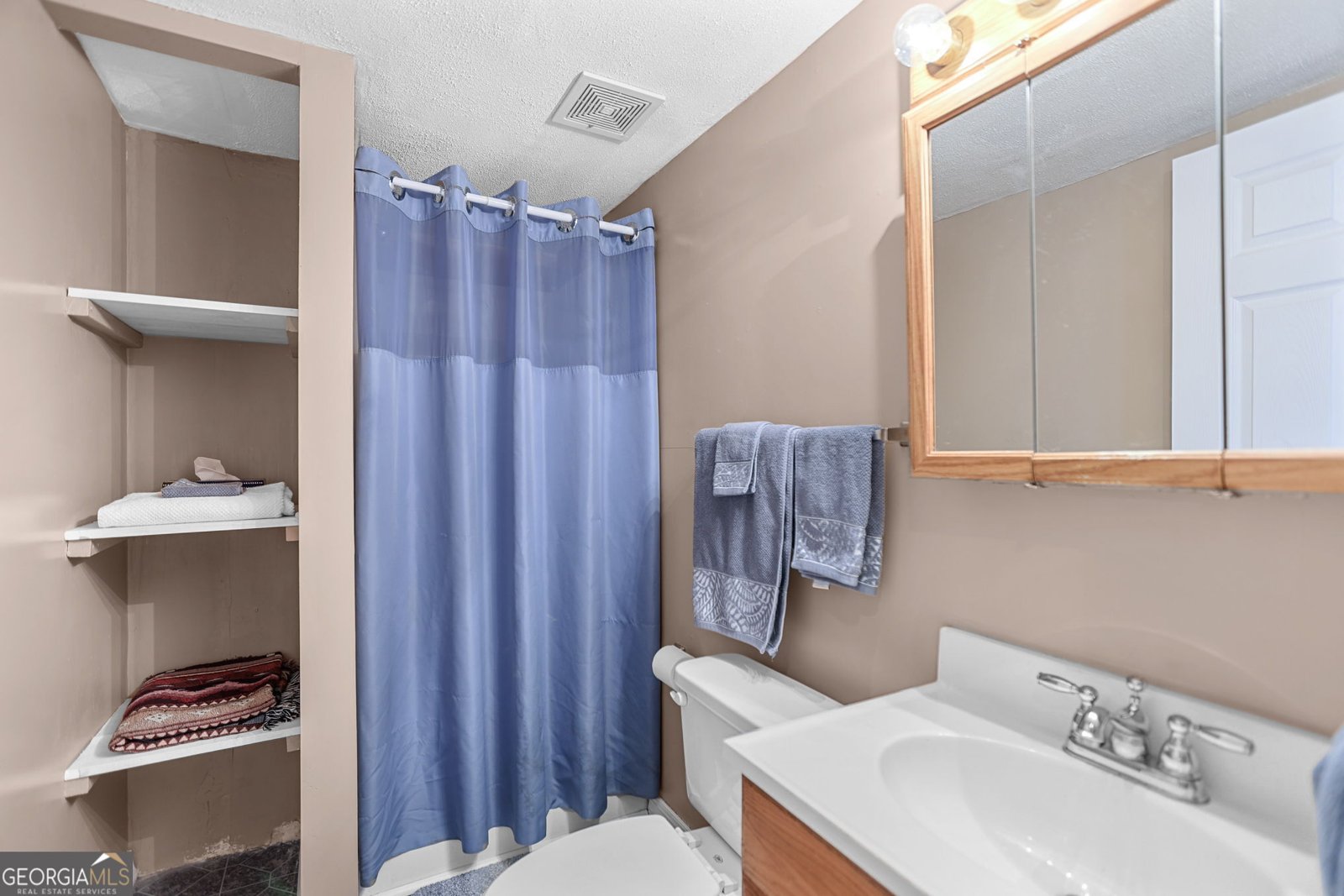 18256 Main Street Woodbury - Photo 20