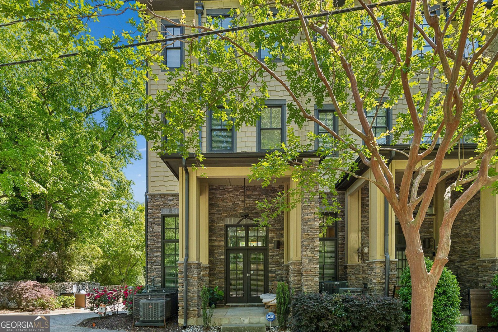 255 Southerland Terrace Atlanta - Photo 1