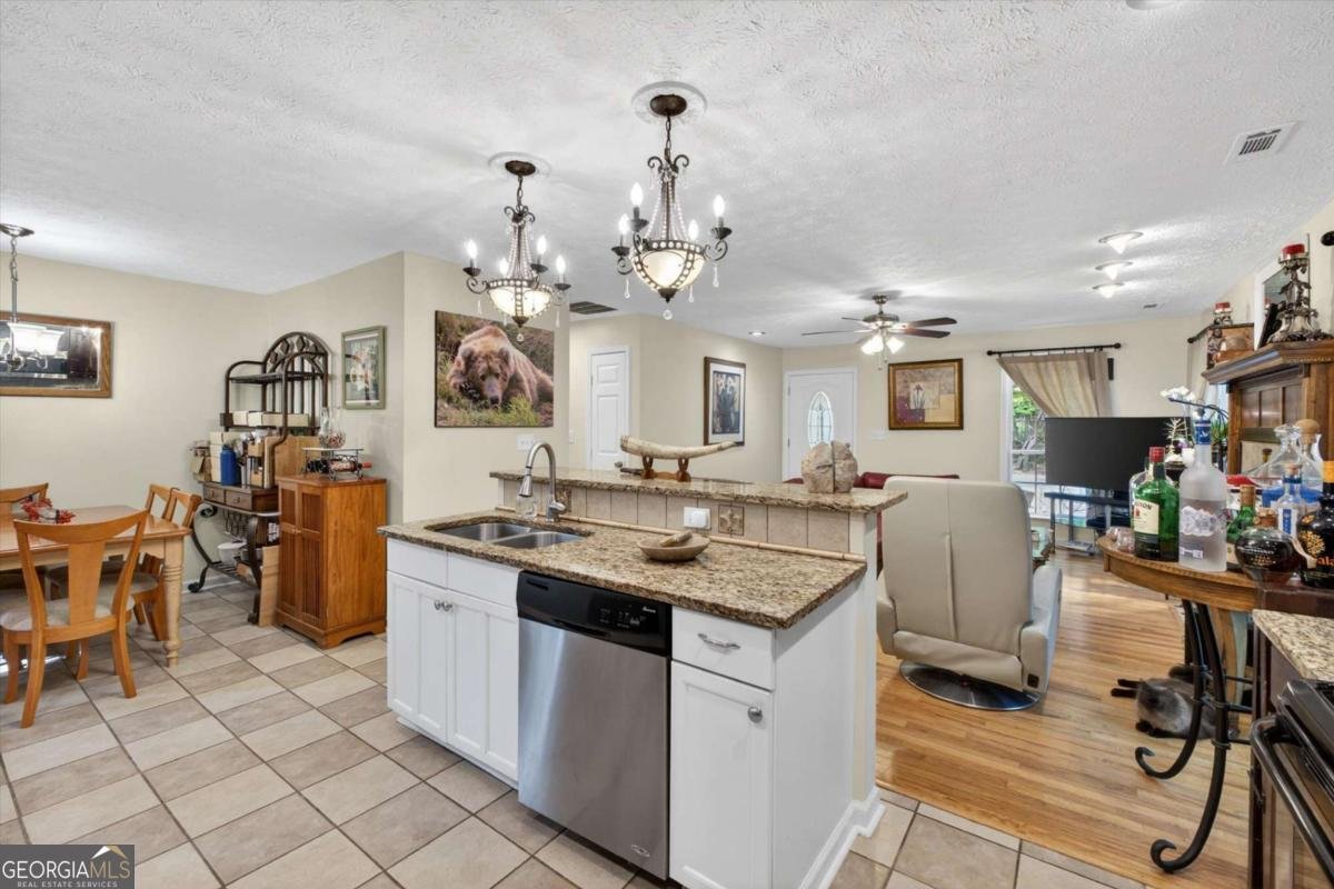 2298 Holly Court Cumming - Photo 10