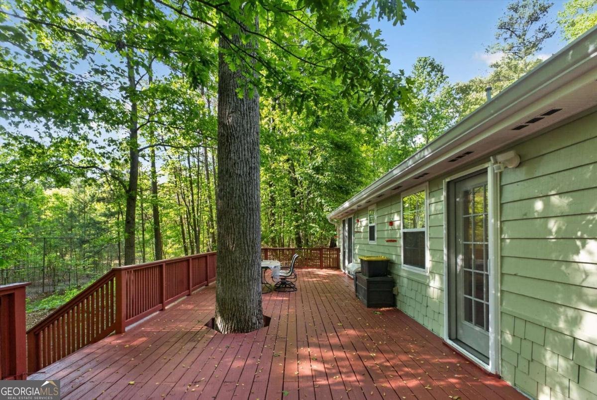 2298 Holly Court Cumming - Photo 37