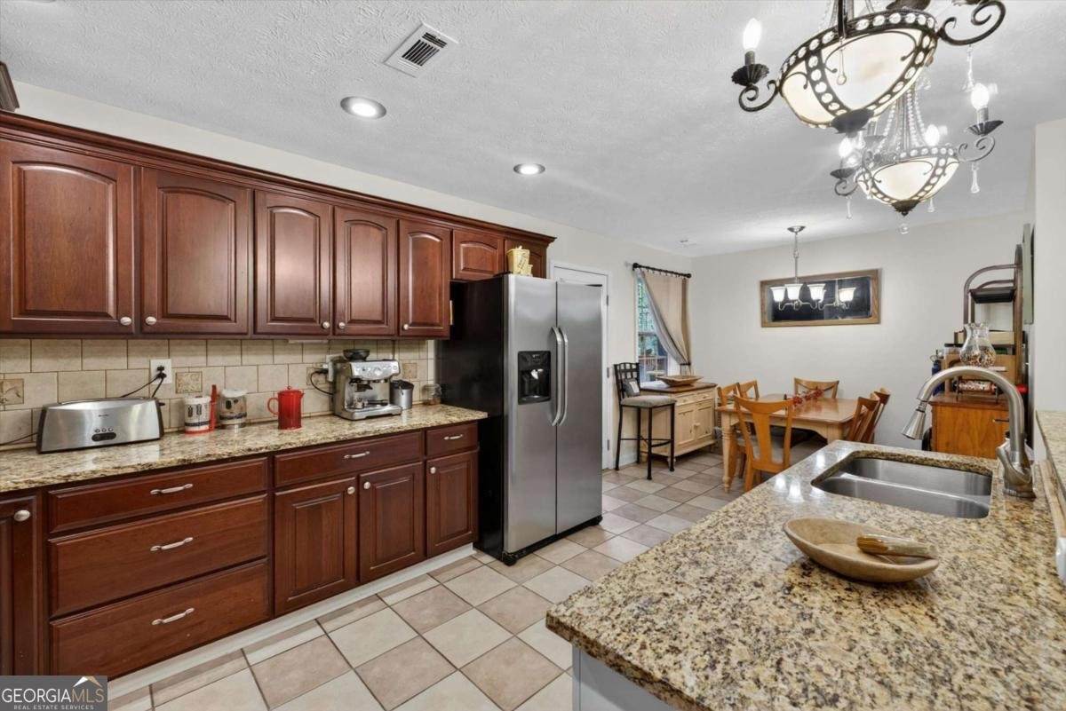 2298 Holly Court Cumming - Photo 9