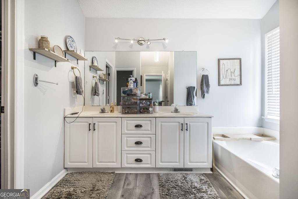 306 Ashville Court Macon - Photo 18